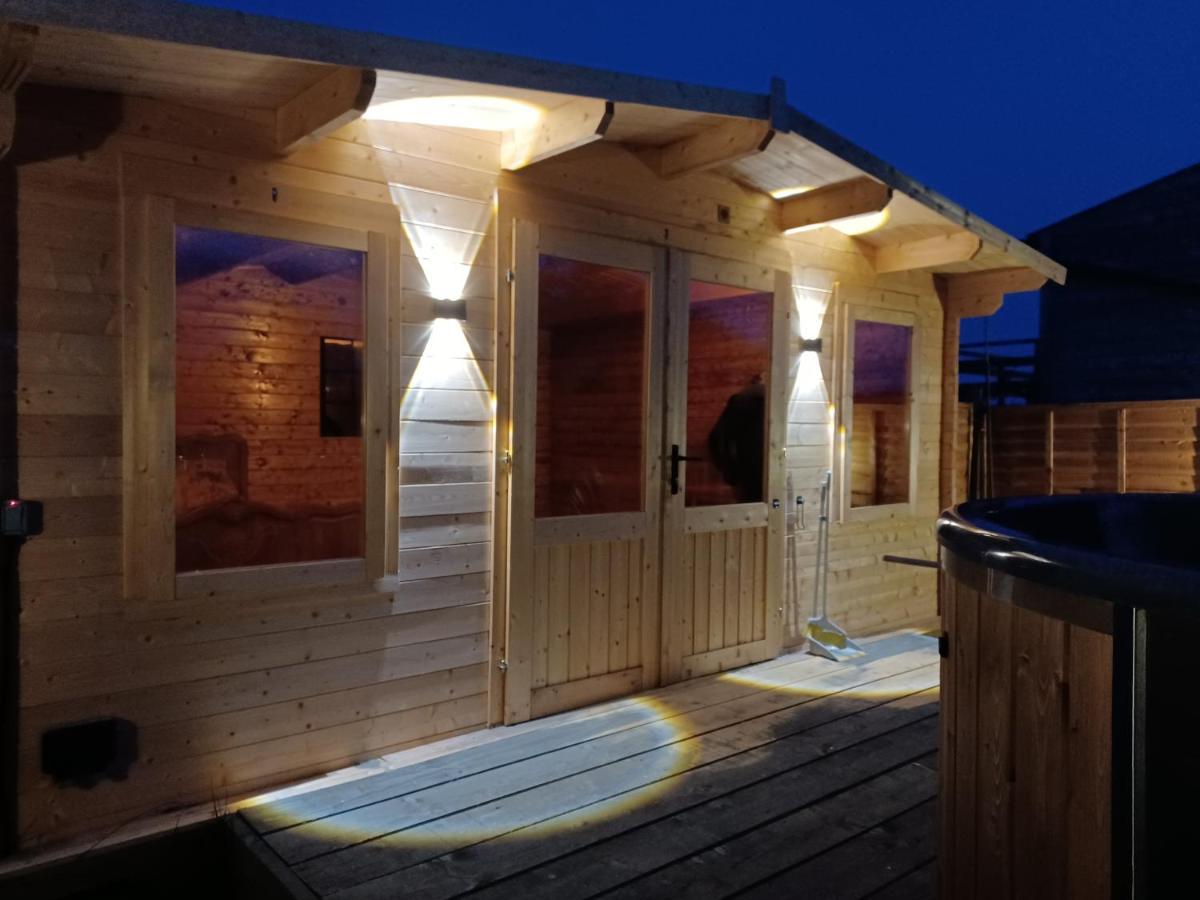 Norwell View Farm Glamping With Hot Tubs 호텔 바스 외부 사진