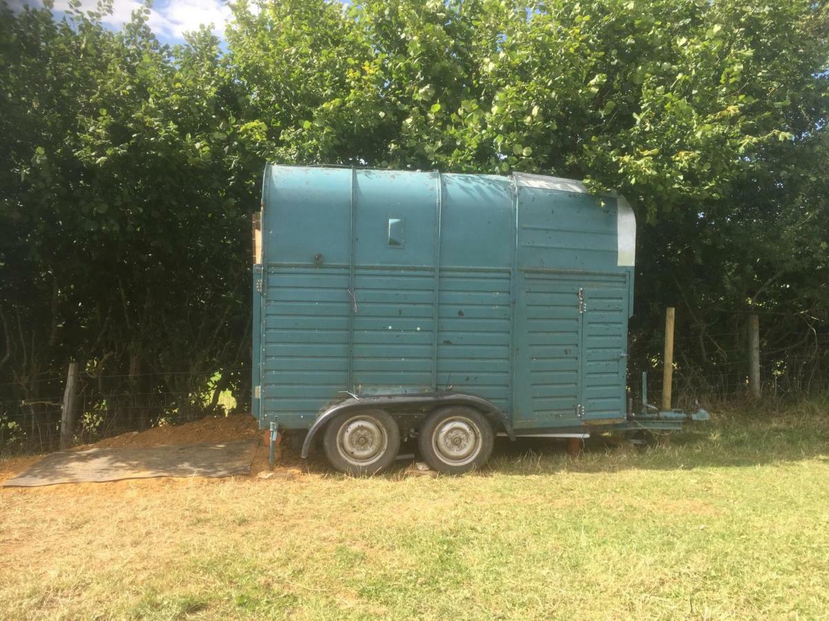Norwell View Farm Glamping With Hot Tubs 호텔 바스 외부 사진
